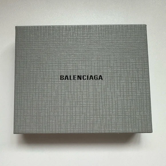 BALENCIAGA Gift Box and Stationary NEW Logo 5x4x1 - Picture 2 of 5